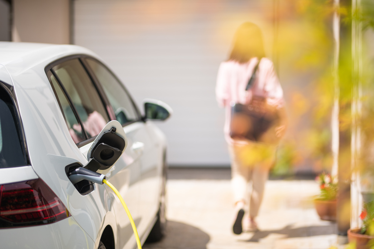 Prix des voitures électriques d’occasion : une chute record ?