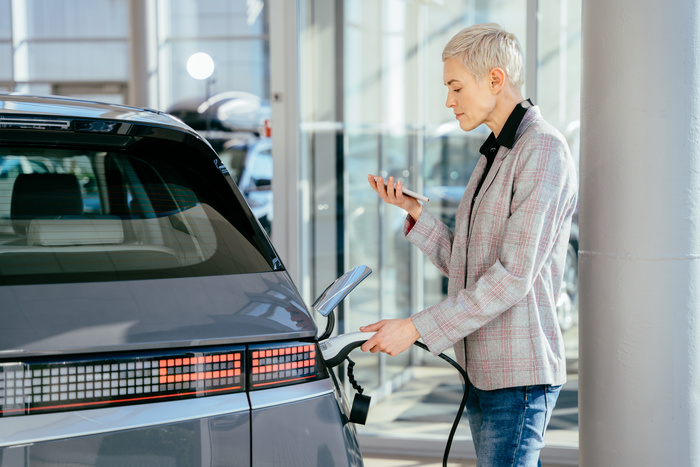 Véhicules électriques chinois : l’UE impose de nouvelles taxes